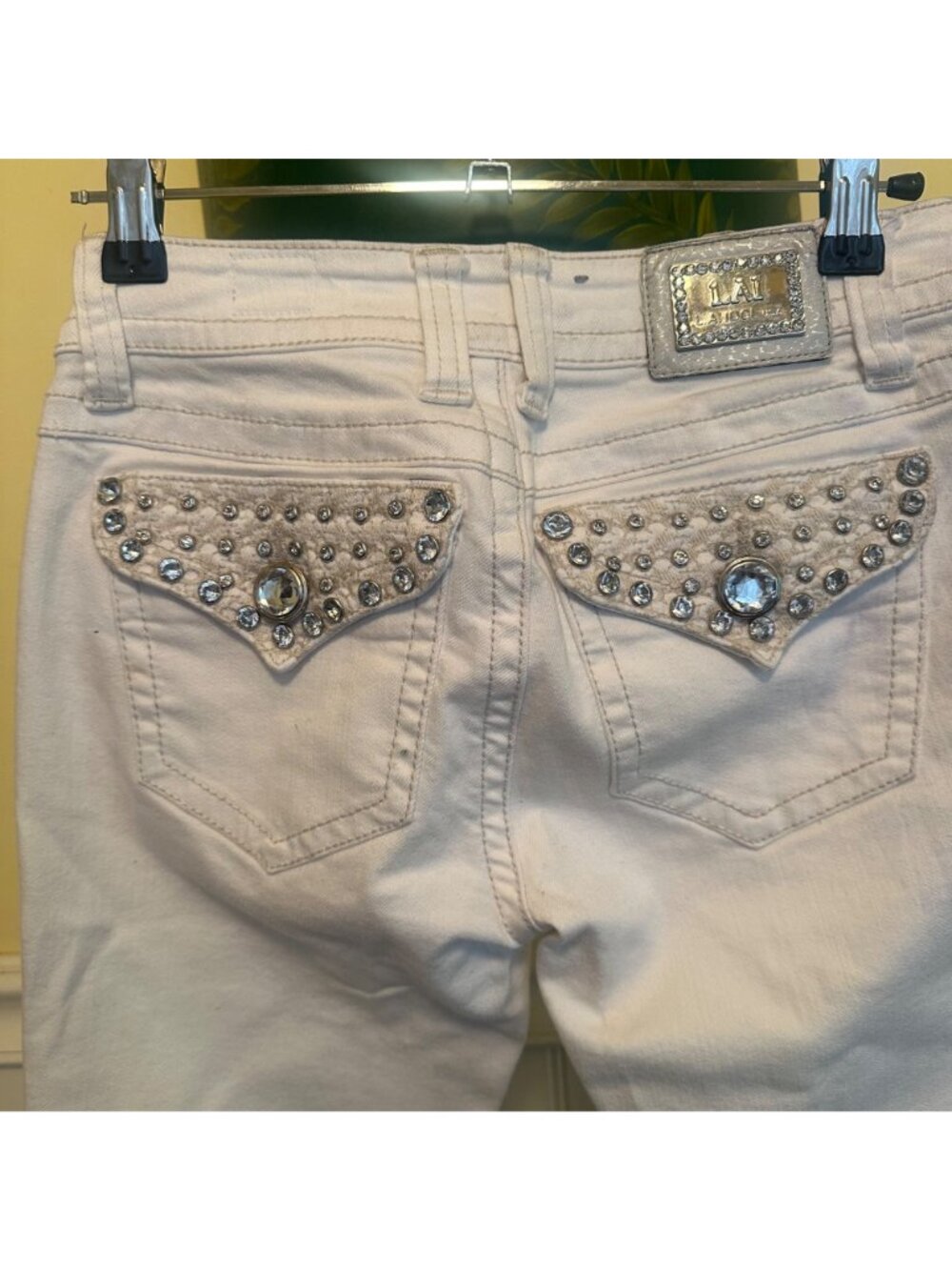 Miss Me Womens White Rhinestone-Embellished Straight-Leg Jeans Size 1 - Picture 3 of 8